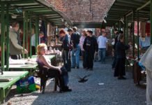 street market